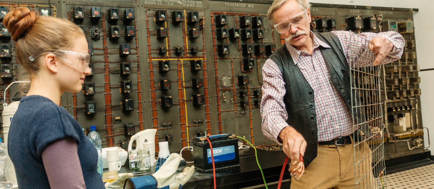 19 октября во время Семейного дня потренируемся оказывать первую помощь и посмотрим представление в научном театре