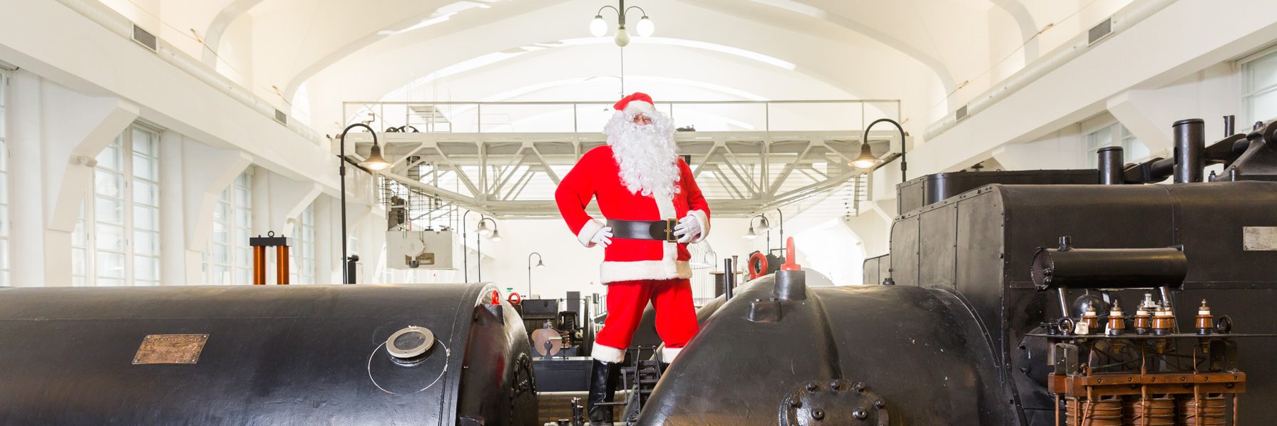 Santa Claus will be visiting the Centre on 21 December