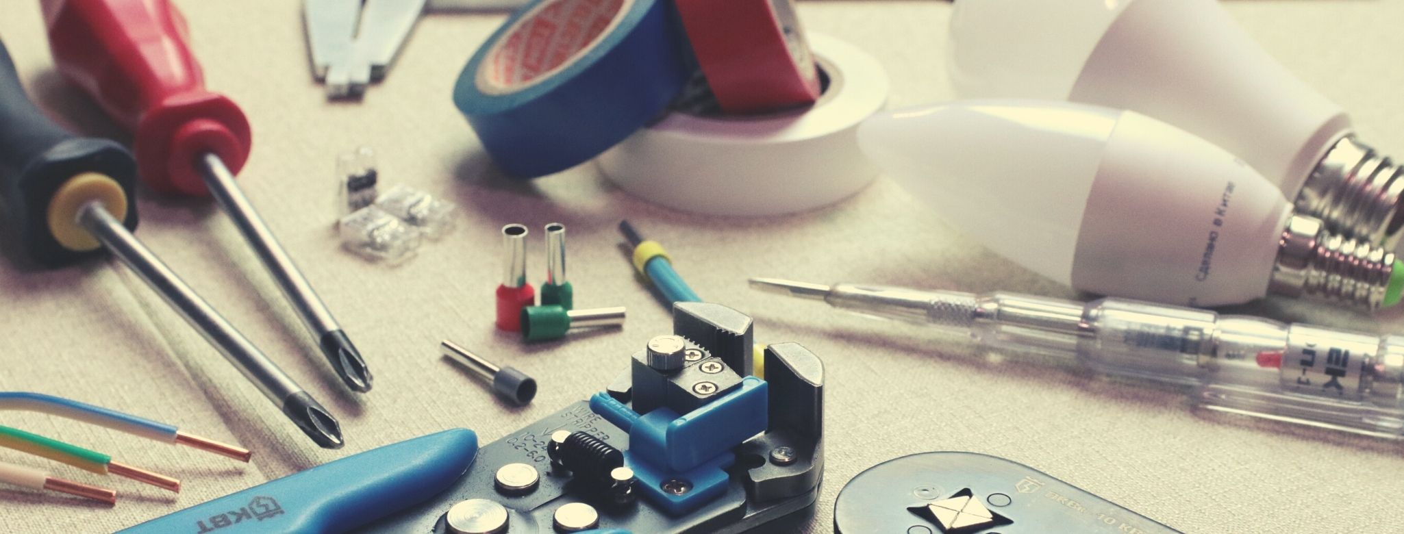 21 ноября, в семейный день ломаем, разбираем, сортируем, мастерим и играем со световыми мечами