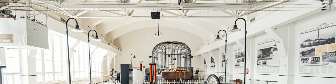 September 2025 kava: Teadlaste ÖÖ, Aare Baumeri teadusteater, pallirada, lennumasinate meisterdamine ja kosmoseteemalised töötoad